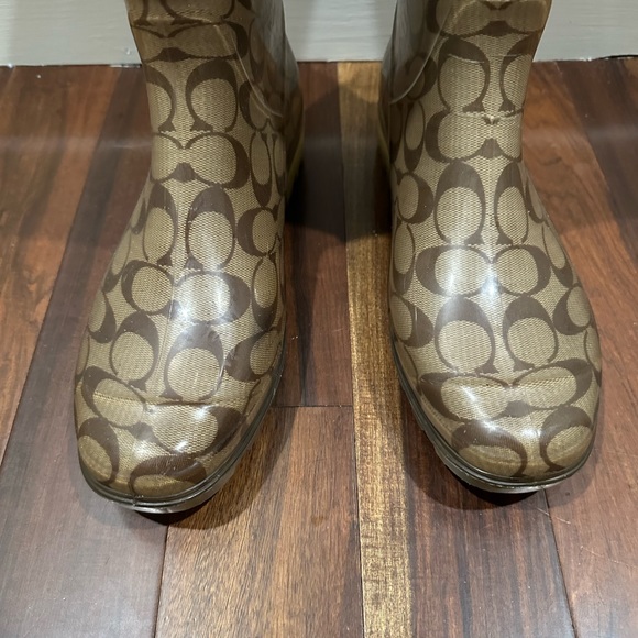 Coach Brown Tan Signature C Rain Boots Size 10 - Picture 5 of 8